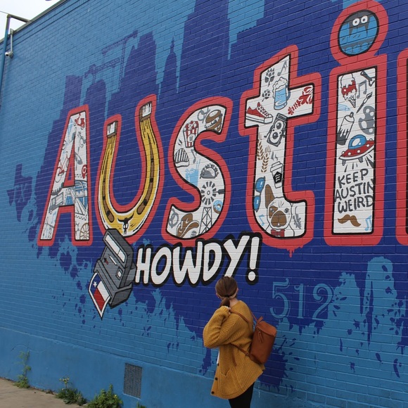 Meet your Posher, Halie - Picture 1 of 1